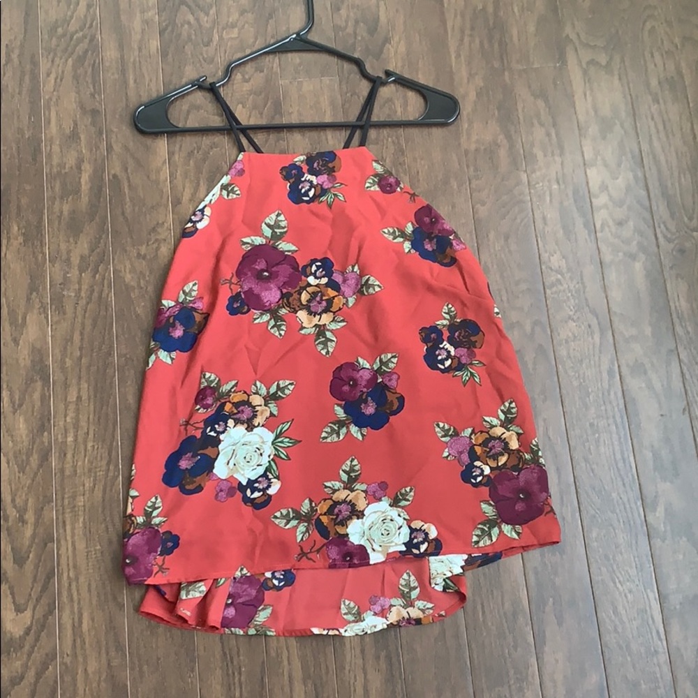 Floral tank! - Picture 3 of 3